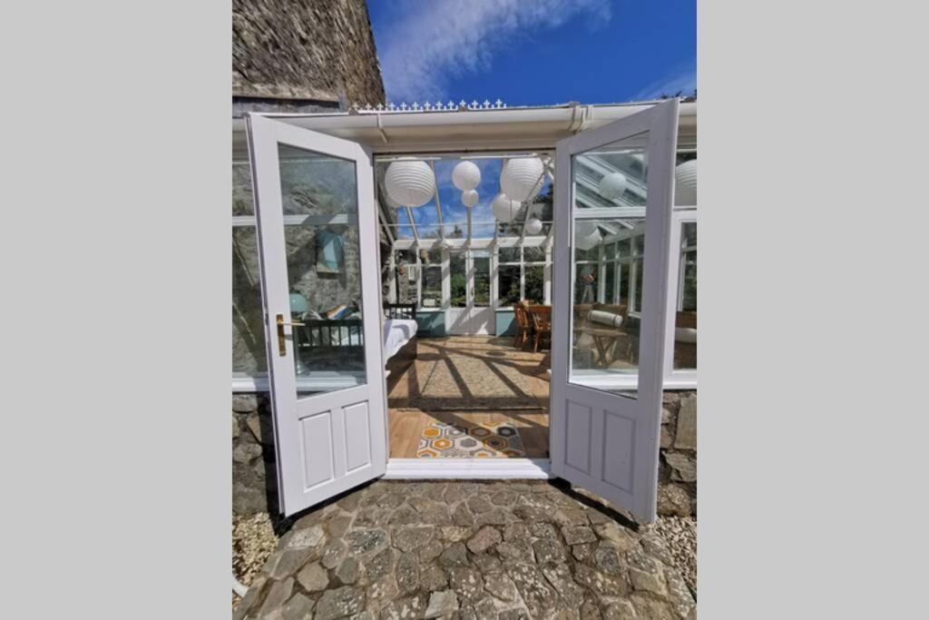 Вилла Cosy, Coastal Retreat With A Large Garden Monreith Экстерьер фото
